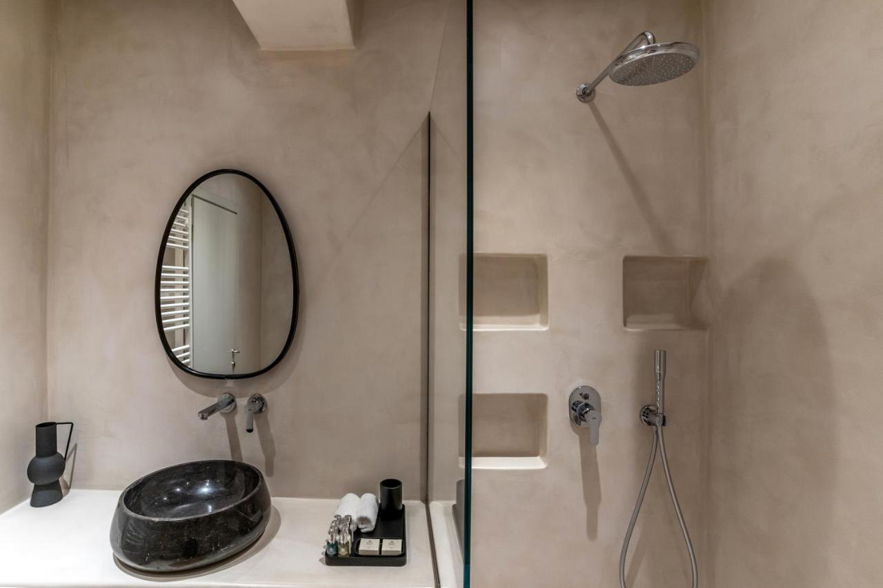 Arotron Santorini Bed & Breakfast Pyrgos Kallistis Bagian luar foto