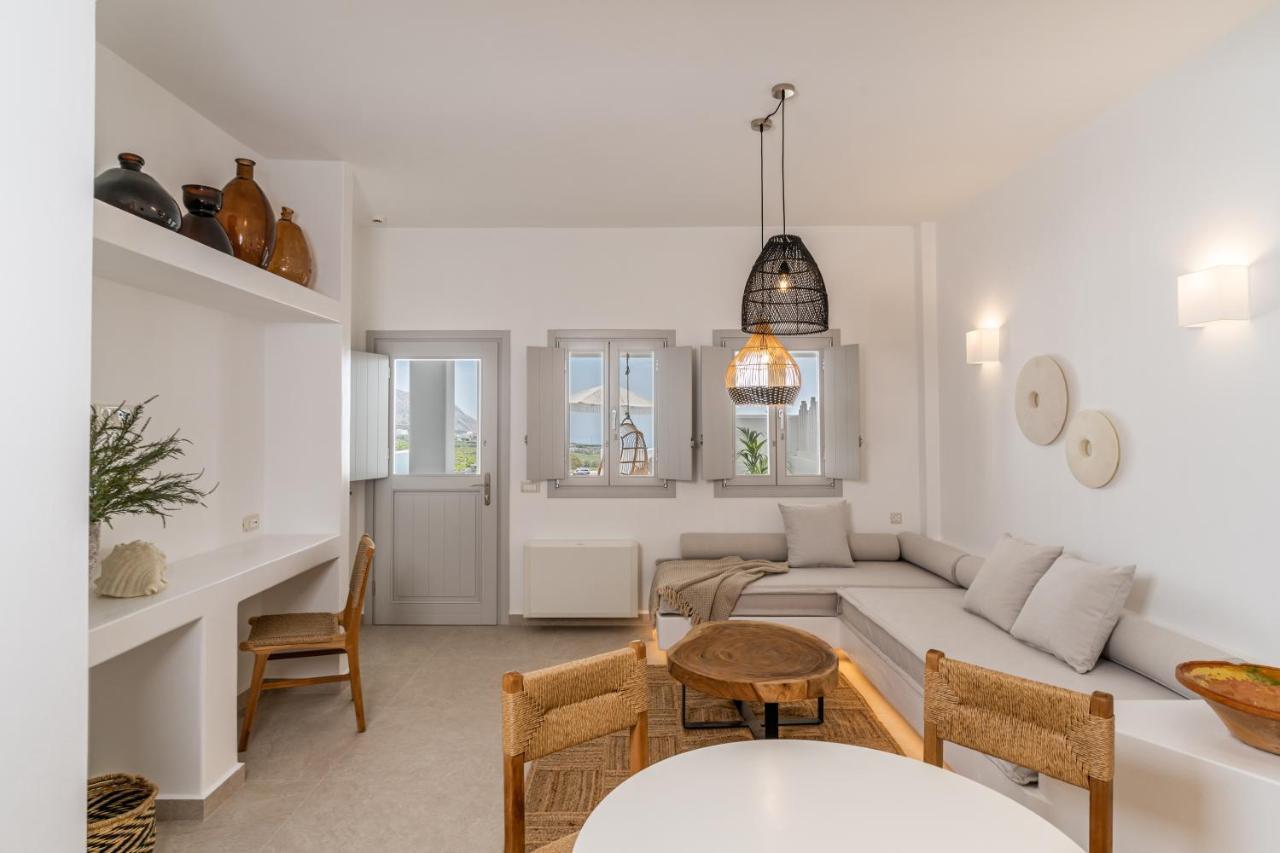 Arotron Santorini Bed & Breakfast Pyrgos Kallistis Bagian luar foto