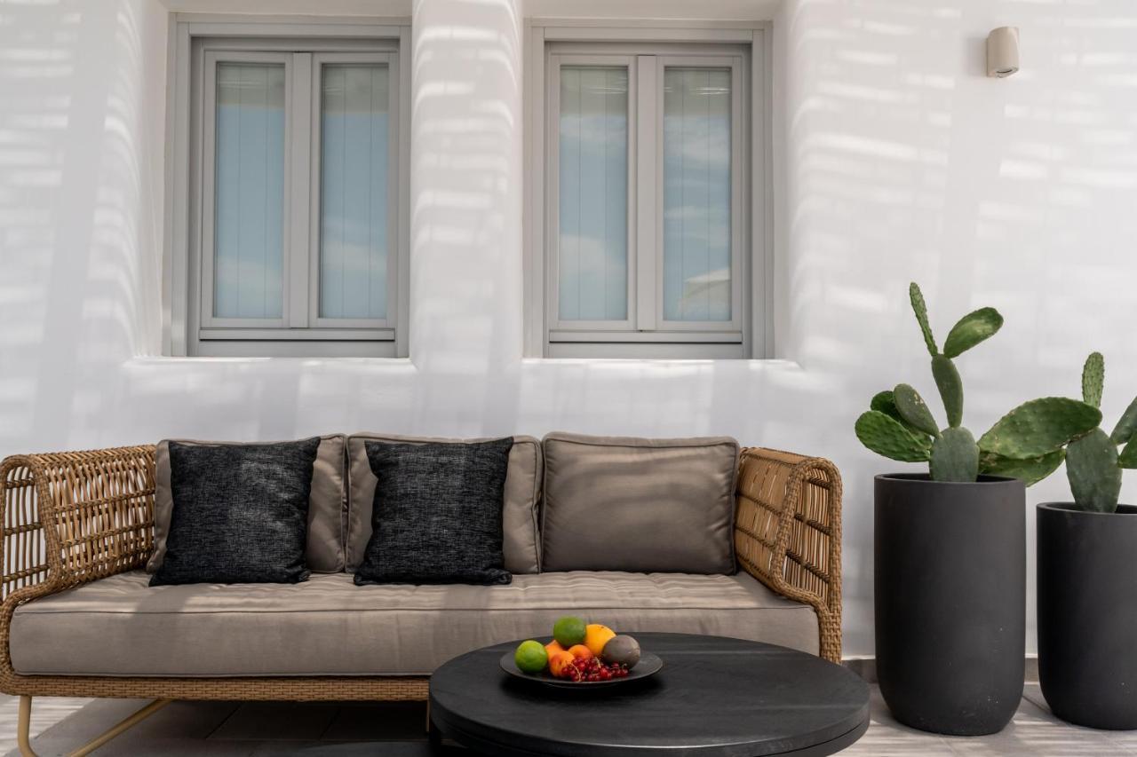 Arotron Santorini Bed & Breakfast Pyrgos Kallistis Bagian luar foto